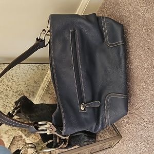 Janin Handbag Bucket Style Hobo Shoulder Bag with Big Snap Hook Hardware￼￼